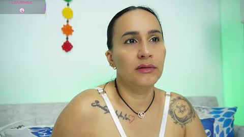   online show from March 9, 11:03 am