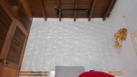 Sara Collins online show from April 17, 11:46 am