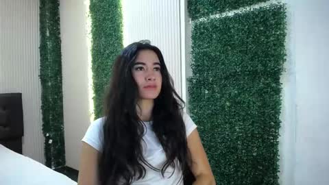 Sara online show from May 22, 11:27 am