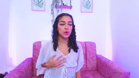 Snapshot of sara_jhonsonn chatting on December 2, 11:51 pm Sara Jhonson online show from December 2, 11:51 pm