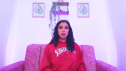 Snapshot of sara_jhonsonn chatting on December 15, 9:42 pm Sara Jhonson online show from December 15, 9:42 pm