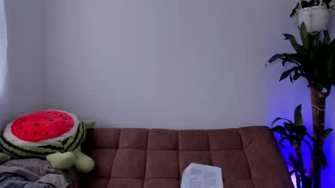 Snapshot of sara_jules_ chatting on May 7, 3:39 pm Sara Jules online show from May 7, 3:39 pm