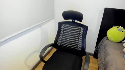 sarah  LIZCANO....... online show from March 9, 10:30 am