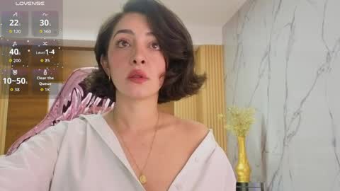 Sara  online show from May 13, 1:41 pm