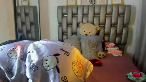 S A R A online show from July 11, 11:02 am