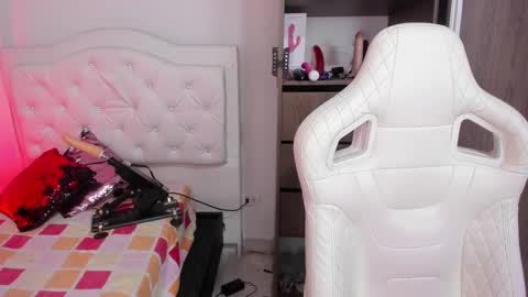 sara online show from January 31, 10:21 pm