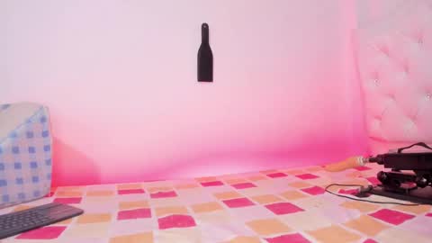 sara online show from February 20, 8:14 pm