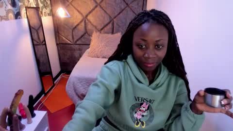 Snapshot of sara_naugty chatting on November 5, 2:39 pm S A R A online show from November 5, 2:39 pm