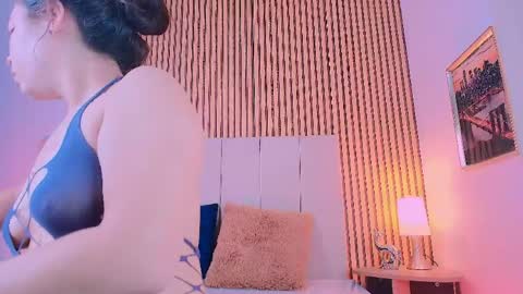 Sara online show from May 5, 12:40 am