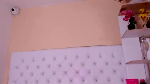 sara_salgado online show from October 13, 11:10 am