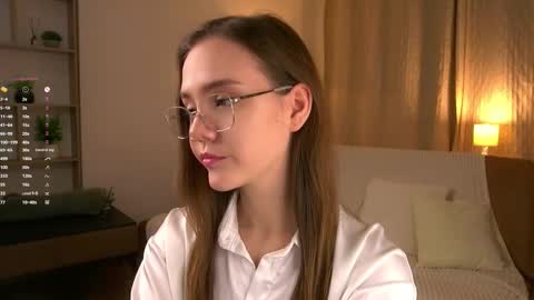 Im Sara  online show from March 18, 6:11 pm