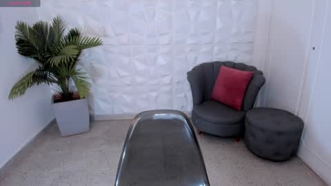 Sara online show from December 19, 7:29 pm