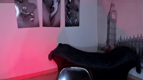 Sara online show from March 5, 7:38 pm