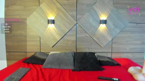 Snapshot of sarabellini chatting on June 8, 11:32 am sarabellini online show from June 8, 11:32 am