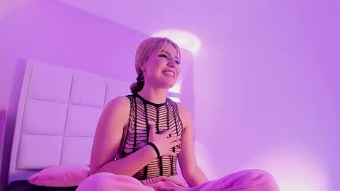 Sara online show from September 14, 4:00 am