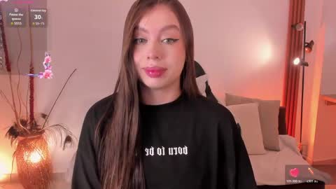 sara cavali online show from May 9, 8:03 pm