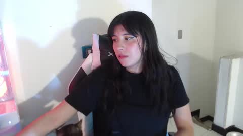 saracony online show from May 27, 1:57 am
