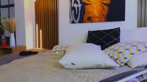 Snapshot of saracutie_ chatting on April 30, 8:57 pm Sara online show from April 30, 8:57 pm