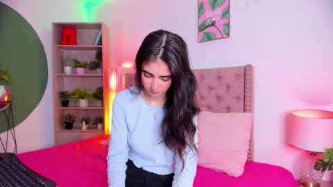Snapshot of sarada_parker chatting on December 16, 2:16 pm Sarada Parker online show from December 16, 2:16 pm