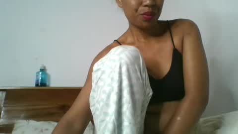 Snapshot of sarah3101 chatting on July 24, 8:18 pm sarah3101 online show from July 24, 8:18 pm