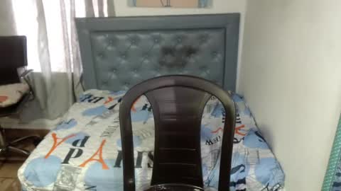 sarah online show from April 15, 4:25 pm