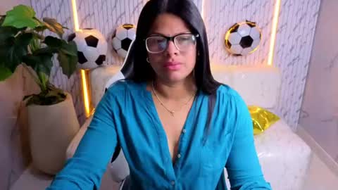 Snapshot of sarah_bay_tx chatting on June 29, 7:47 pm sarah_bay_tx online show from June 29, 7:47 pm