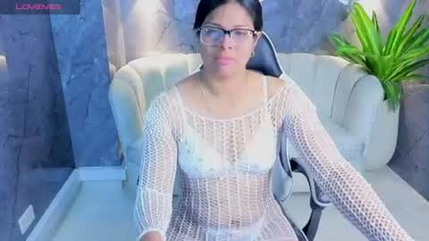 Snapshot of sarah_bay_tx chatting on July 17, 8:03 pm sarah_bay_tx online show from July 17, 8:03 pm