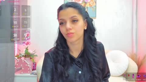 Sara online show from April 14, 9:26 am