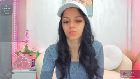 Sara online show from April 15, 8:43 am