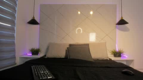 Snapshot of sarah_collens_ chatting on May 16, 12:26 pm sarah_collens_ online show from May 16, 12:26 pm