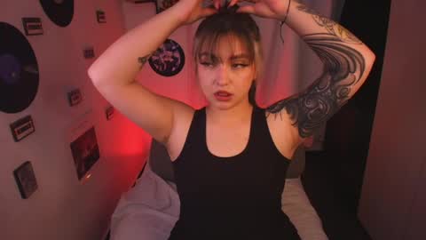Snapshot of sarah_cuteeyes chatting on April 3, 3:59 am Sara online show from April 3, 3:59 am