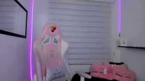 Sarah Ramirez online show from January 14, 3:12 am