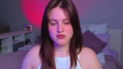 Sarah online show from July 8, 2:43 pm