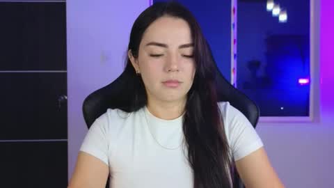 - next broadcast 28 nov  7 pm Col online show from October 11, 3:17 am