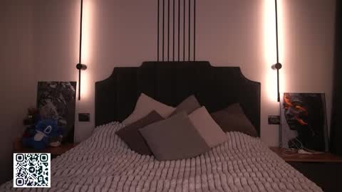 Sarah online show from February 22, 5:00 pm