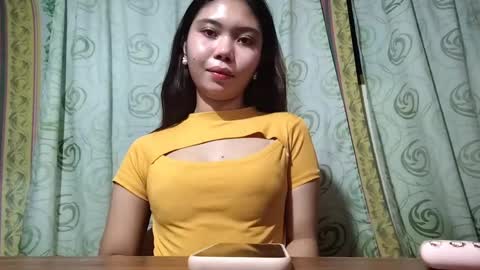Snapshot of sarahcyganiewicz chatting on May 13, 1:25 am Sophia online show from May 13, 1:25 am