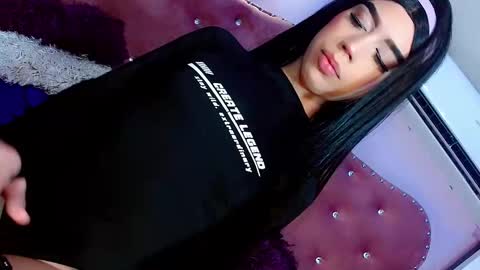 Snapshot of sarahh_sophia_ chatting on December 24, 9:22 pm Sarah Sophia online show from December 24, 9:22 pm