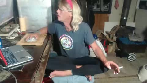 CdSissySarah online show from March 6, 2:19 am