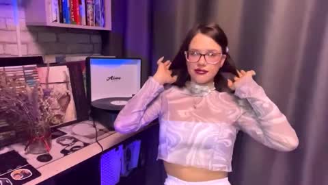 Sarah online show from March 17, 10:18 am