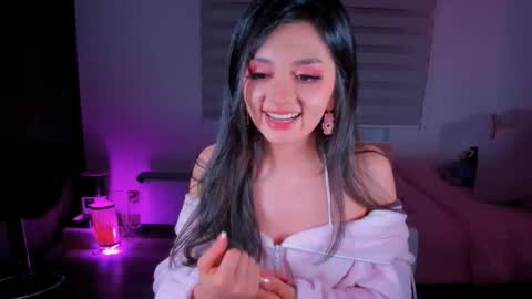 Snapshot of sarahmodel chatting on October 7, 2:42 am Sarah online show from October 7, 2:42 am