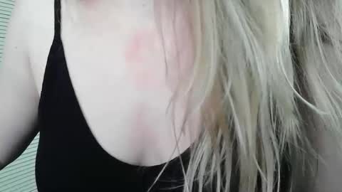 Snapshot of sarahmummy chatting on March 3, 10:04 pm Sarah online show from March 3, 10:04 pm