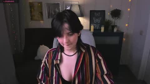 Snapshot of sarahshelby chatting on March 11, 4:13 pm Sarah online show from March 11, 4:13 pm