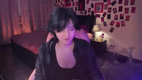 Snapshot of sarahshelby chatting on March 19, 10:41 am Sarah online show from March 19, 10:41 am