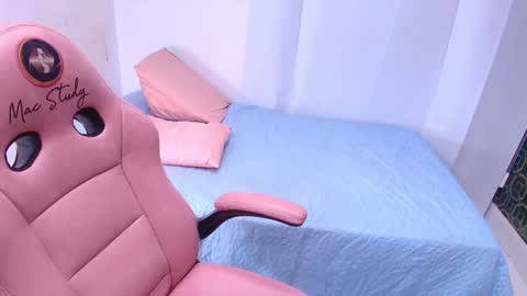 Sara  online show from January 31, 11:56 am