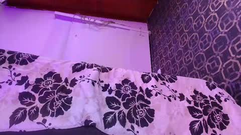 Sara  online show from September 27, 11:59 am