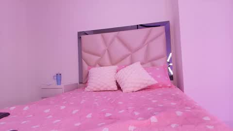 Sara  online show from October 28, 11:58 am