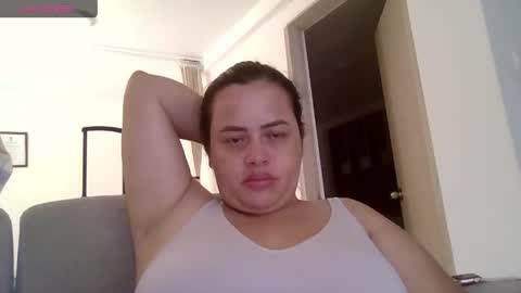 Snapshot of saramartinez100 chatting on June 3, 2:33 pm sara martinez online show from June 3, 2:33 pm