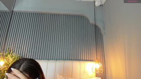 Sara   online show from November 19, 10:32 pm