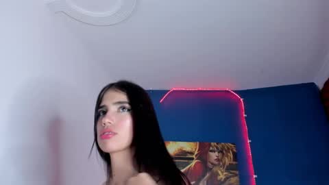 Snapshot of sararoy_ chatting on January 29, 6:28 pm Sara online show from January 29, 6:28 pm