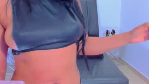 Snapshot of sarasofia12345 chatting on May 29, 8:18 pm sarasofia12345 online show from May 29, 8:18 pm